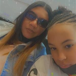 Meet your Posher, Carla